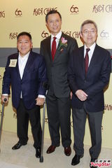 组图：陈慧琳享受拍戏 儿子虾饺仔被老师赞乖