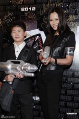 组图：宣萱Jocelyn酷帅捧场《黑超特警组3》首映