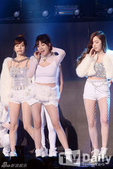 组图：少时等热爆首尔歌谣大奖 EXO大赢洒泪