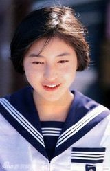 策划：盘点日星青葱校服照—我们都曾上过学！