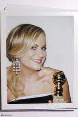 组图：金球奖后台大头照 获奖者卖萌开心留影