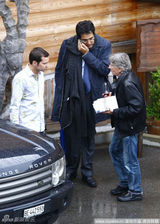 幻灯图：波兰斯基携妻亮相音乐节 当粉丝享受时光 