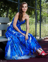 高清图：莉顿-梅斯特将出专辑黑衣红唇性感诱人