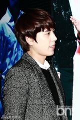 组图：银赫圭贤等出席音乐剧《Ghost》试演会