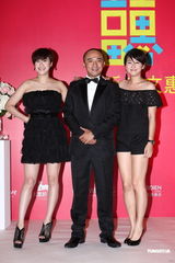 组图：纪文蕙大婚性感露半球 曾之乔杨佑宁也想婚