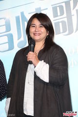 组图：巫启贤曝演出曾招小混混闹场 惨遭砸鸡蛋