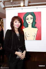 《至八画展》开幕明星捧场 郑裕玲愿画裸体耀祥