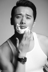 高清图：高云翔最新写真曝光 轻熟男演绎俏皮风