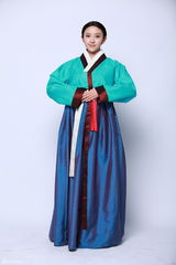 组图：大咖秀谢娜饰茜茜公主 沈凌变紫霞仙子