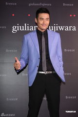 组图：胡兵台北出席活动 透露将自掏腰包拍时装剧