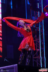 组图：陶喆个唱致敬梅艳芳 两人曾因音乐结缘