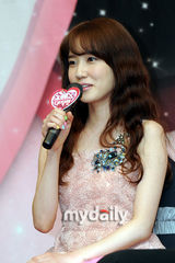 组图：俞承豪等出席新剧《求婚大作战》新闻发布会