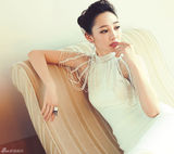 组图：白百何封面写真 高贵柔美展现性感