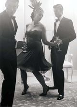 高清组图：75公斤超模克莉丝朵-雷恩登《ELLE》