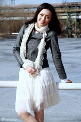 组图：于小磊变身凡间仙子拍靓丽写真