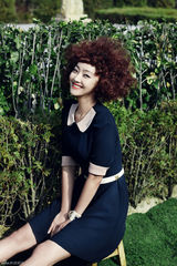 组图：徐孝琳春装写真 大展休闲时尚