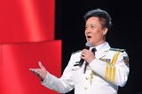 高清组图：双拥晚会 阎维文献唱《放心吧，祖国》