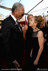 幻灯图：第16届美国演员工会奖红毯 贾斯汀胡茬造型