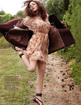 组图：法国女星玛丽昂-歌迪亚登《ELLE》封面