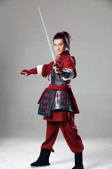 组图：《巾帼大将军》曝定妆照 江若琳袁弘霸气外露