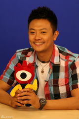 幻灯图集：景甜何润东印小天做客聊《我的美女老板》