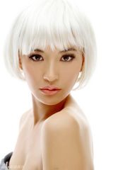 高清图：双面莫小棋魅惑写真  白发造型露熟女气息