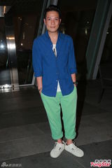 组图：乐易玲开生日派对 TVB花旦小生齐到贺