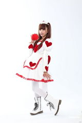 组图：台湾13岁女孩代言变辣妹 许雅涵将组新AKB48