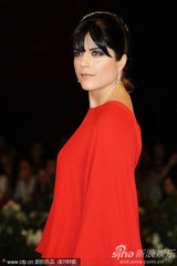 组图：《黑马》首映 布莱尔带初生儿子走红毯