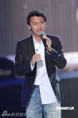 组图：王后驾到收官 谢霆锋李宇春孙燕姿热爆全场