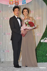 组图：谢婷婷安志杰甜蜜秀 对霆锋柏芝复合不表态