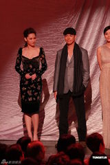 组图：无线2012巡礼举行 花旦斗性感小生受欢迎