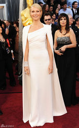 高清组图：奥斯卡红毯格温妮丝-帕特洛白色礼服