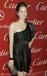 幻灯图：众星亮相棕榈泉影展 玛丽亚摘最佳女配角