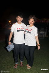 组图：谭咏麟郑欣宜许廷铿参与公益帮助饥饿儿童