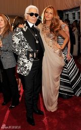 组图：美国时装学院庆典举行 众明星红毯竞艳