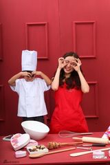 组图：刘心悠化身花仙子 散发高贵优雅气质