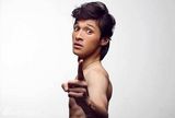 组图：《宅男总动员》打脱光牌 黄又南性感出镜
