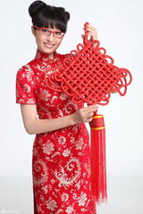 高清组图：李欣汝新年开门红 甜美贺岁送祝福