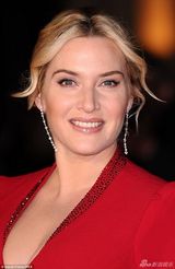 组图：辣妈凯特-温丝莱特登封面 气质典雅妩媚