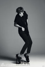 组图：韩星Se7en杂志写真 展青春少年魅力