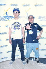 组图：农夫乐队陆永与爱妻情不变