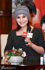 幻灯：《老牛家的战争》登陆北京 宋丹丹获儿子祝福