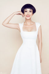 组图：穆婷婷精灵写真 演绎优雅萝莉