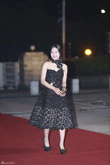 独家高清：群星闪耀大钟奖红毯 俊男靓女秒菲林