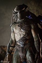 幻灯：新版电影《铁血战士》新剧照公布