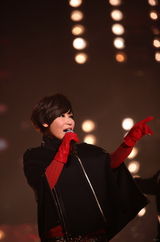 组图：深圳卫视大连跨年 古巨基胡彦斌等献唱