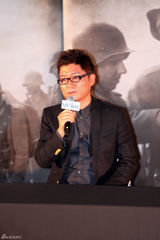 组图：《登陆》釜山见面会 张东健范冰冰等亮相