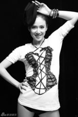 幻灯图：赵柯变身“默片名伶” 黑白绽放东方美 