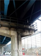 组图：歌手孙浩英殉情送重症病房 车辆被烧毁